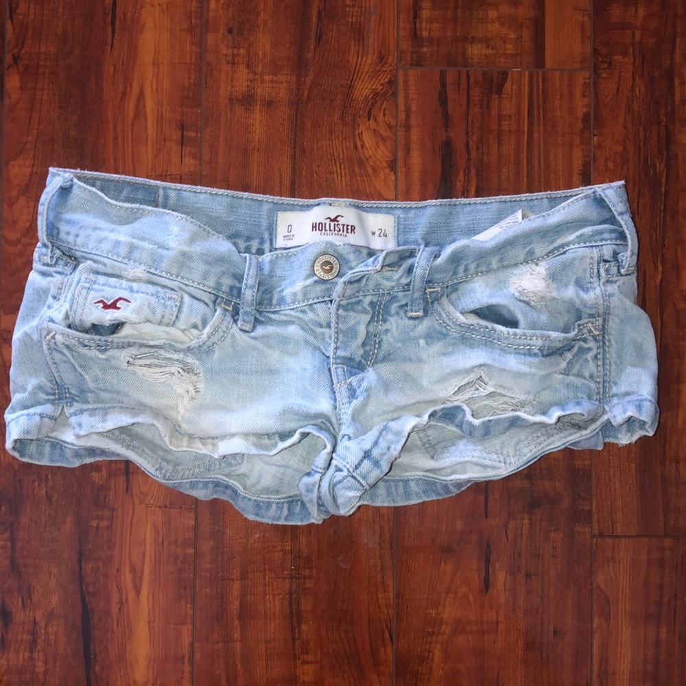 Hollister Jean shorty shorts